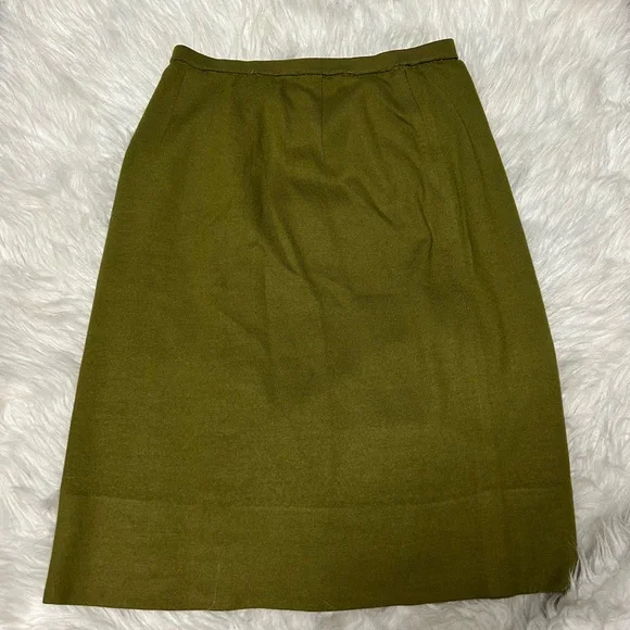 VINTAGE 1970s Jantzen Olive Green Pencil Skirt